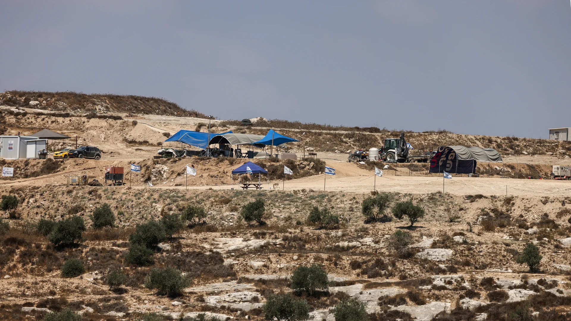 Western Nations Announce Coordinated Trade Restrictions on West Bank Israeli Settlements